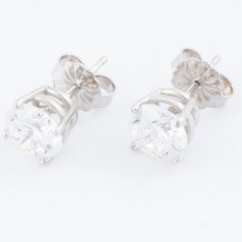 14kt White Gold Diamond Studs Colorless & VS Clarity Stones